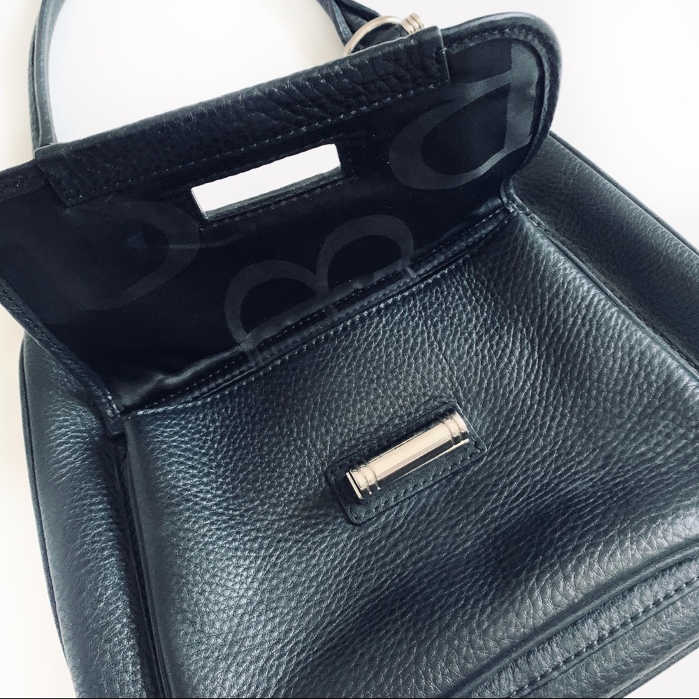 Banana Republic Black Leather Shoulder Bag/Purse - Picture 5 of 12